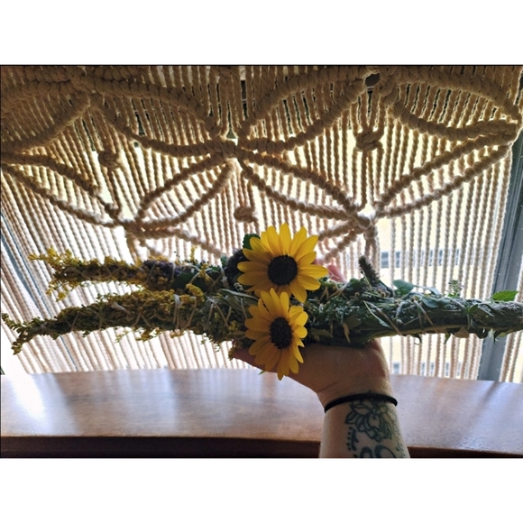 sustainably wildcrafted 🌿 herbal smudge bundles - Picture 3 of 4